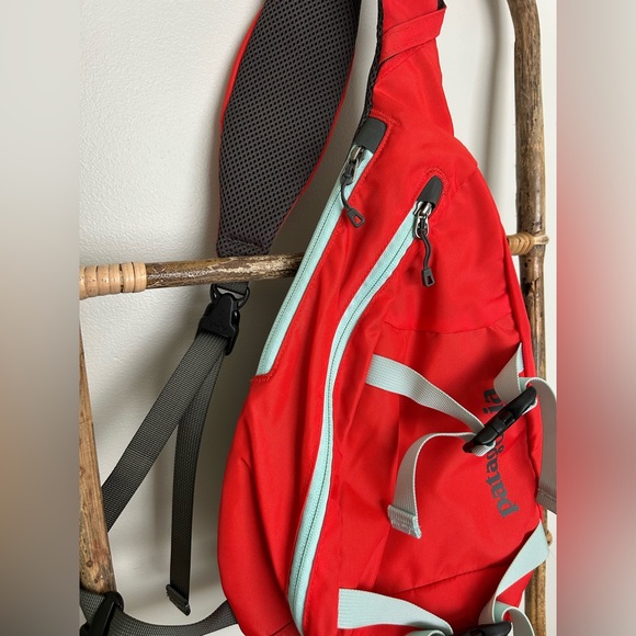 PATAGONIA Atom Sling Backpack - Picture 3 of 8